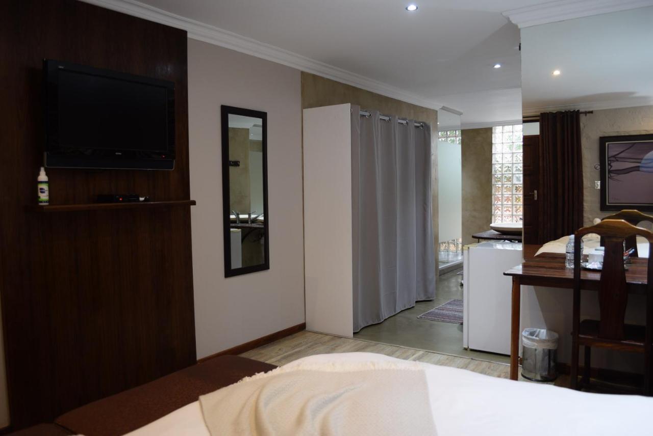 African Moon Corporate House Kempton Park Eksteriør bilde