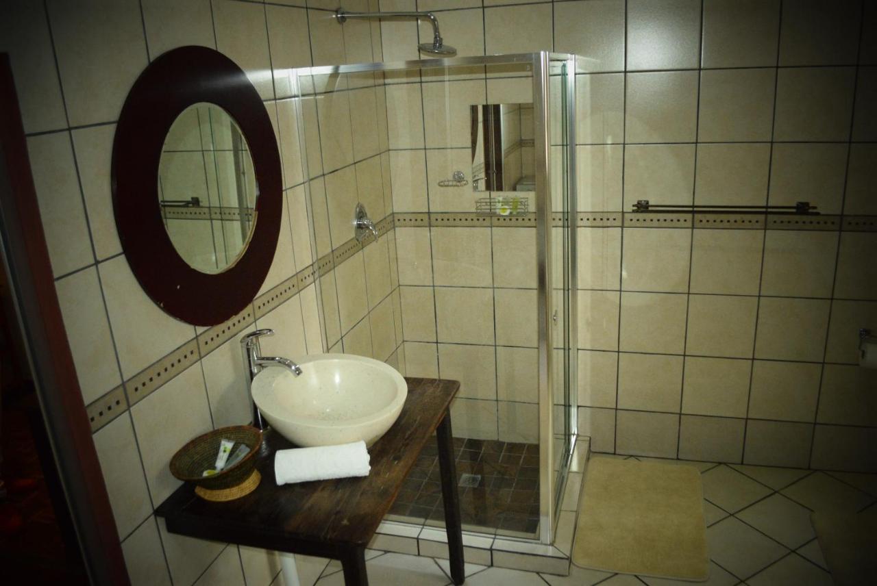 African Moon Corporate House Kempton Park Eksteriør bilde