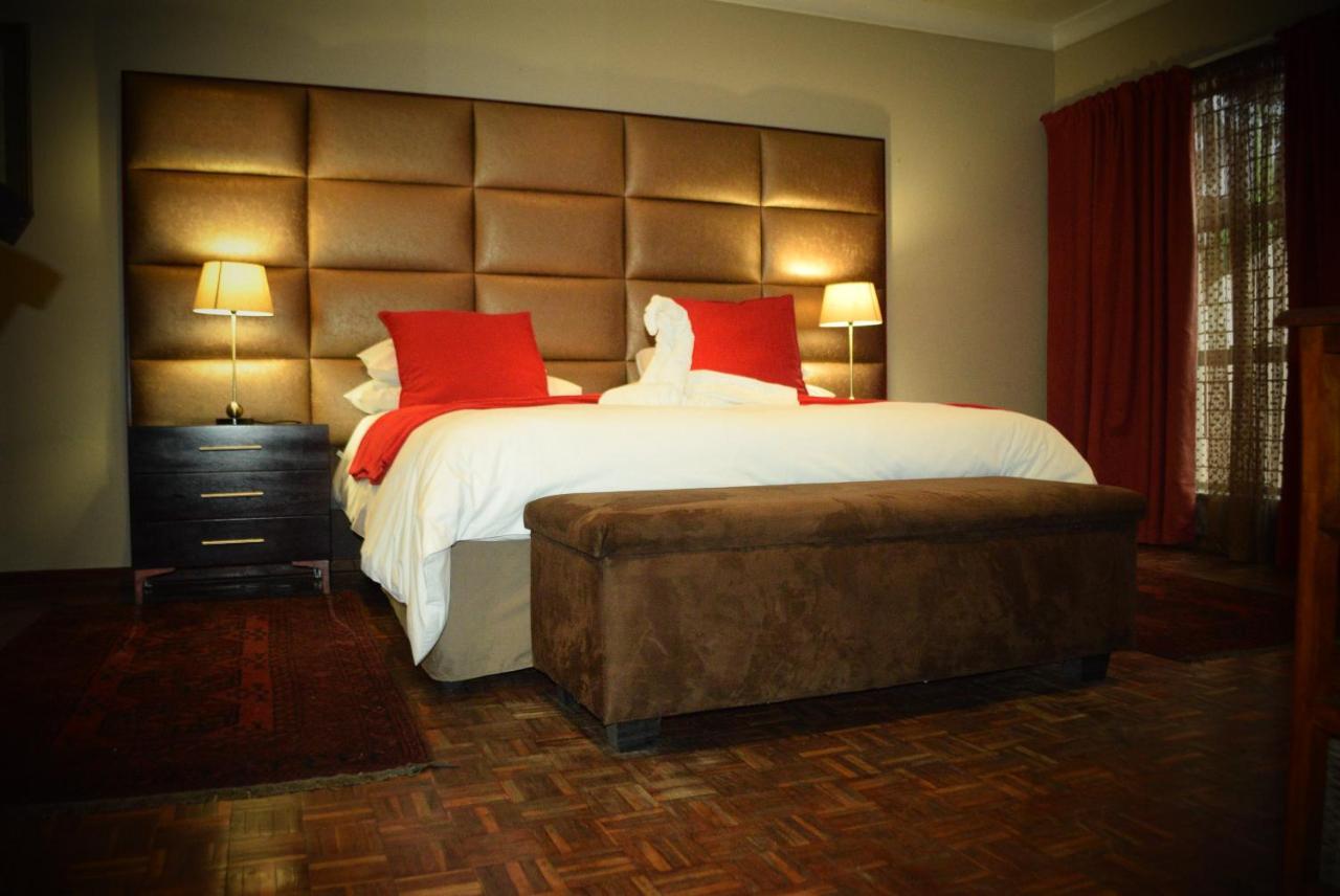 African Moon Corporate House Kempton Park Eksteriør bilde