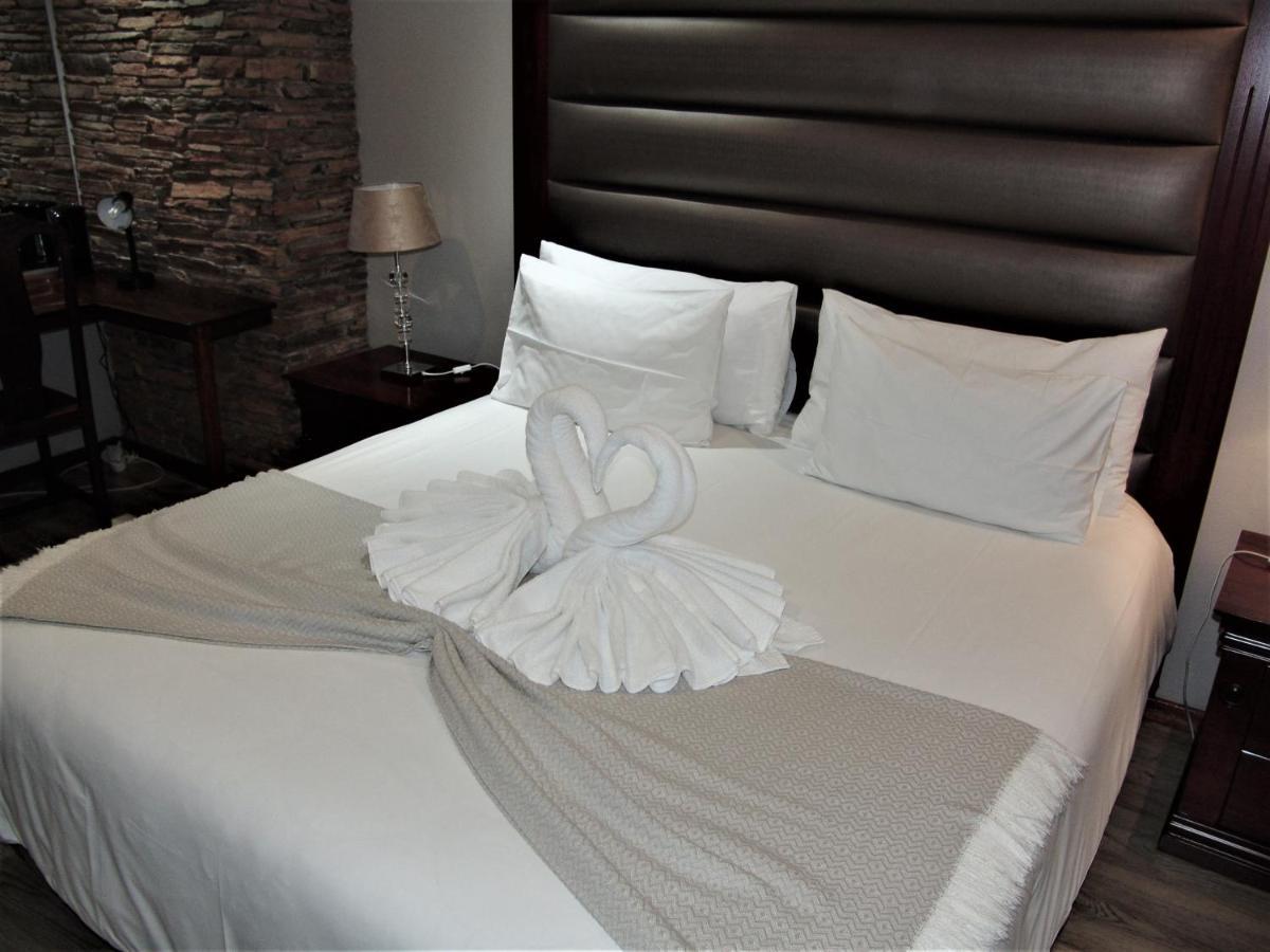African Moon Corporate House Kempton Park Eksteriør bilde