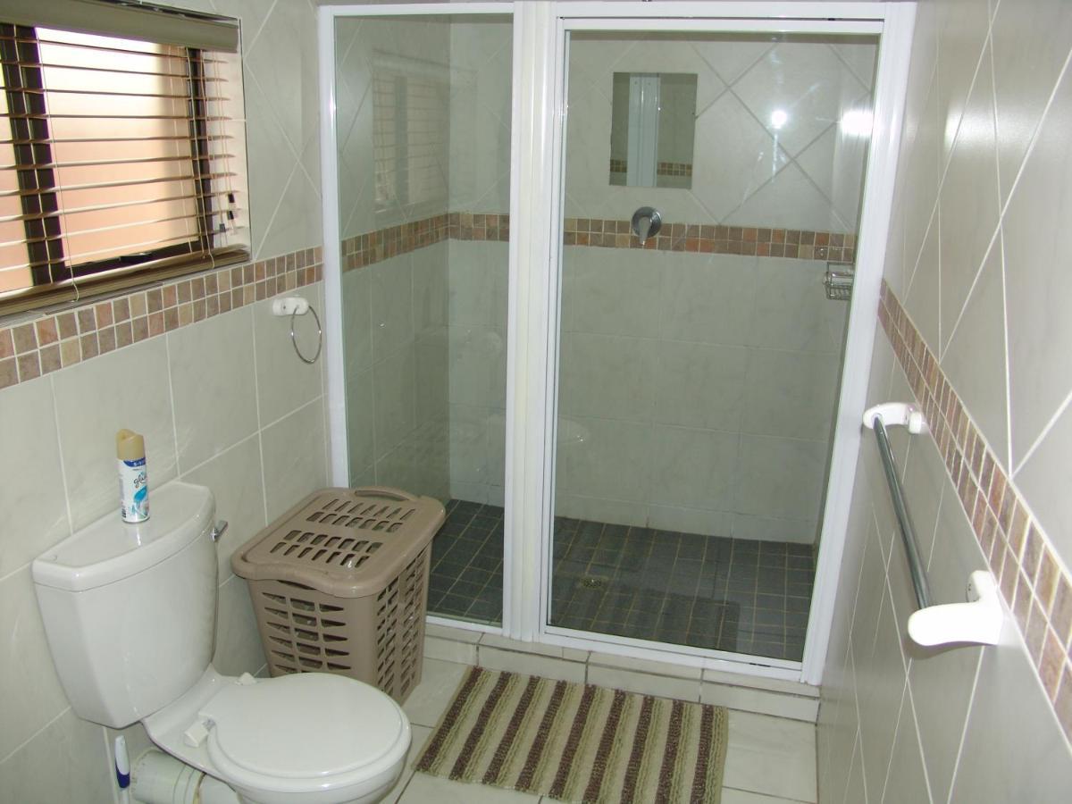 African Moon Corporate House Kempton Park Eksteriør bilde
