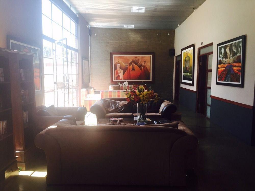 African Moon Corporate House Kempton Park Eksteriør bilde