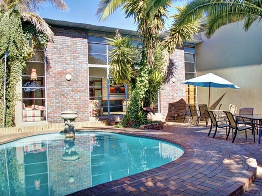 African Moon Corporate House Kempton Park Eksteriør bilde